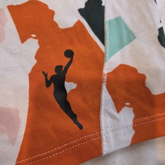 DSG Girls' NBA WNBA Abstract Print Basketball T-Shirt Size M (10-12) New Youth - Picture 2 of 8